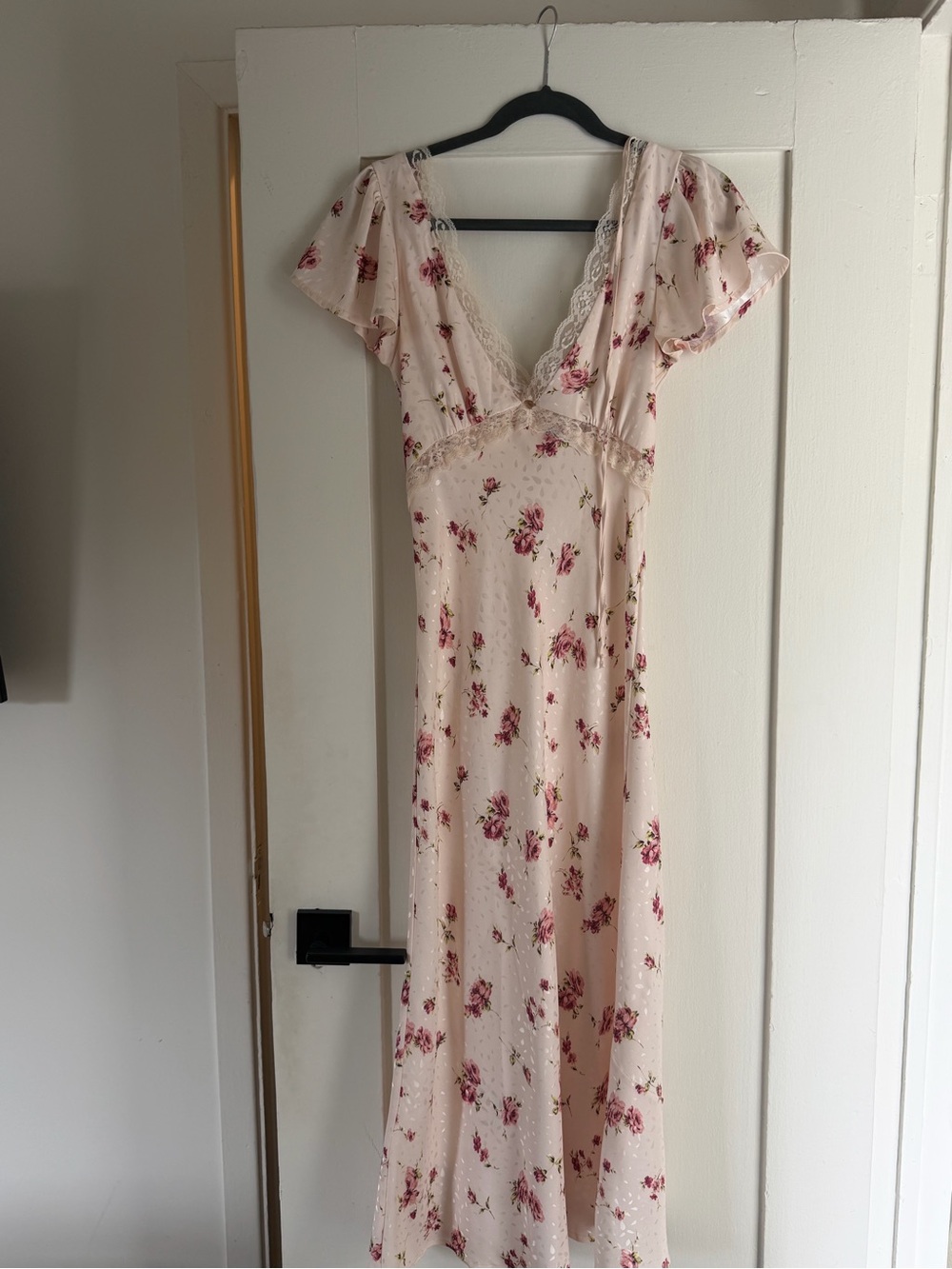 Floral Lace-Trim Midi Dress in Blush Pink